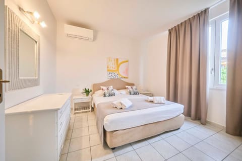 Front Lake 2 Bardolino Apartment in Bardolino