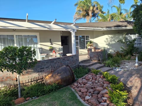 1 CAMDEBO House in Western Cape