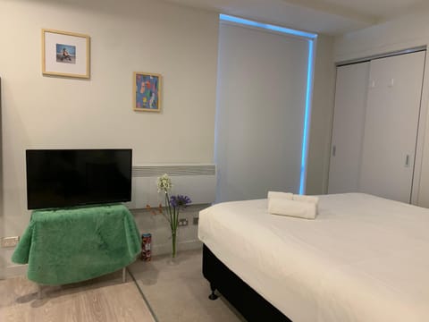 Sky Stars Essential Reserve Apartment in Auckland