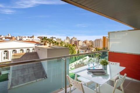 Patio, View (from property/room), Balcony/Terrace, City view