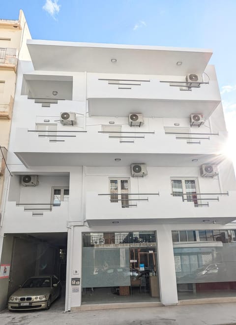 Property building, Day, Neighbourhood, Street view, Location