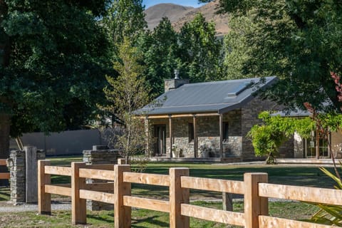 Property building, Garden view