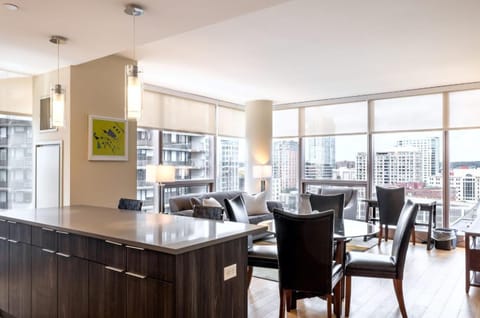 Living room, Seating area, Dining area
