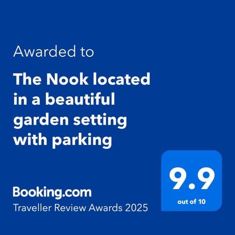 The Nook located in a beautiful garden setting with parking House in Stratford-upon-Avon