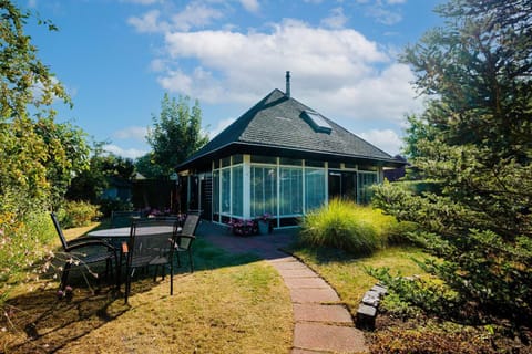 Toekomst 27 - Ouddorp NOT INTENDED FOR COMPANY OR WORK-RELATED STAYS House in Ouddorp