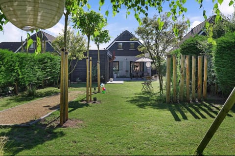 Zuiderdiep 12 - Noordzeepark Ouddorp NOT INTENDED FOR COMPANY OR WORK-RELATED STAYS House in Ouddorp