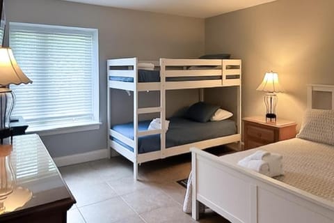 Bluff Villas 1660 Villa in Hilton Head Island