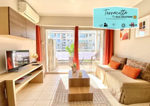 Living room, air conditioner