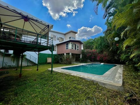 Garden, Swimming pool