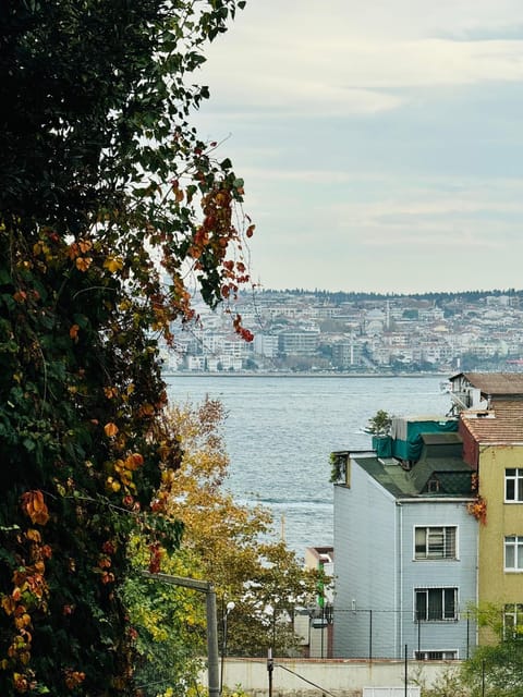View (from property/room), City view, Sea view