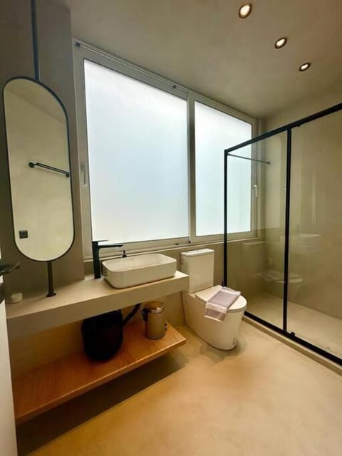 BlueMotion - SkytouchSuite Apartment in Pireas