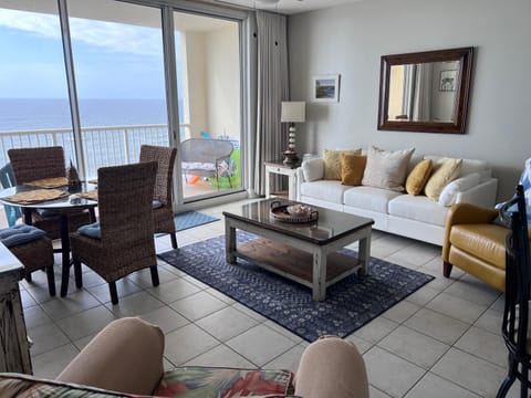 Majestic Beach Towers 905 Apartment in Long Beach