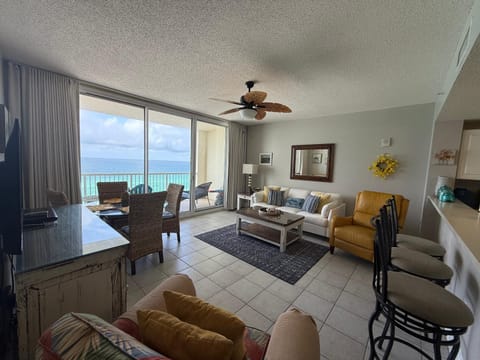 Natural landscape, Living room