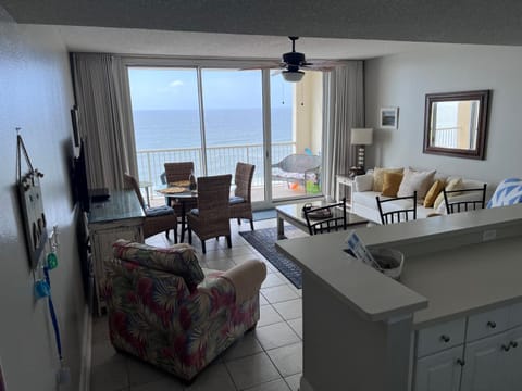 Majestic Beach Towers 905 Apartment in Long Beach