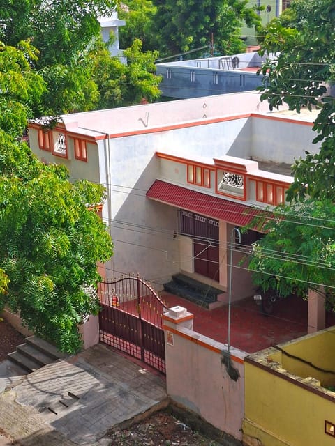 Property building, View (from property/room), Balcony/Terrace