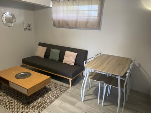 Appartement F2 proche Futuroscope Apartment in Poitiers