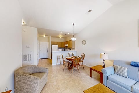 River Oaks 61M Apartment in Carolina Forest