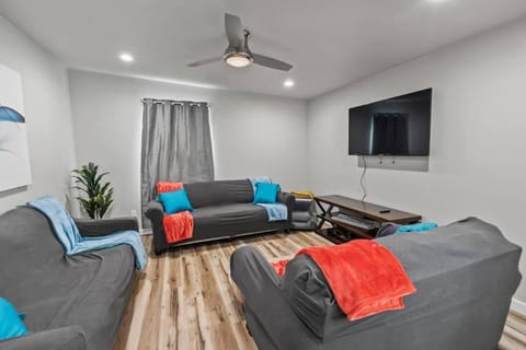 OasisHouse@Milltown NewBraunfels TX Villa in New Braunfels