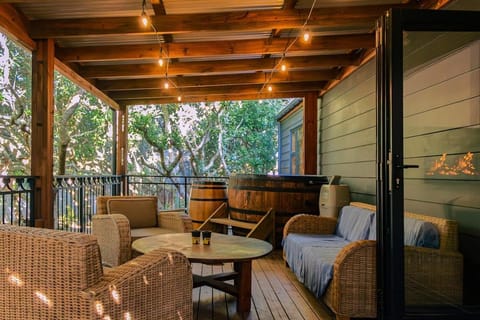 Garden, Hot Tub, Hot Tub, Balcony/Terrace, Garden view