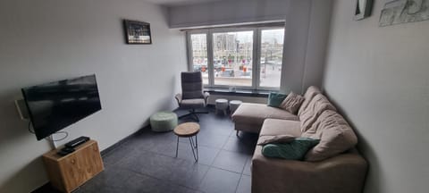 Sea view, Area and facilities