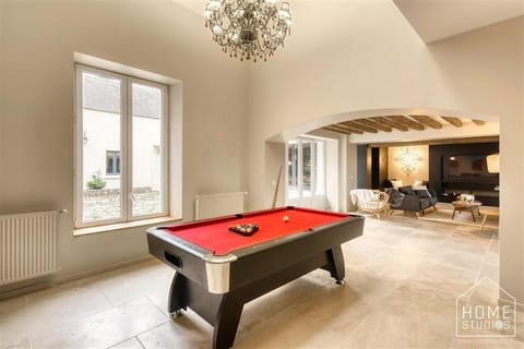 La demeure des Saga - Luxe et foret Bed and Breakfast in Fontainebleau