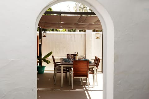 Patio, Dining area