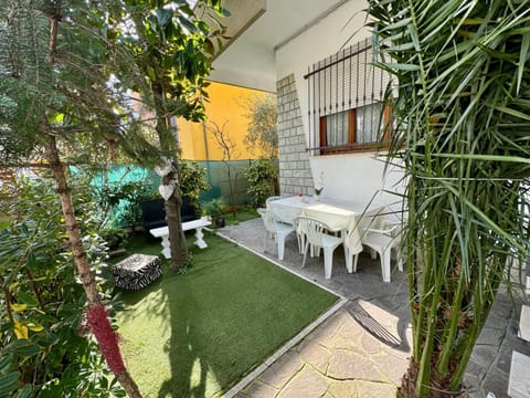 Patio, Garden, Garden view