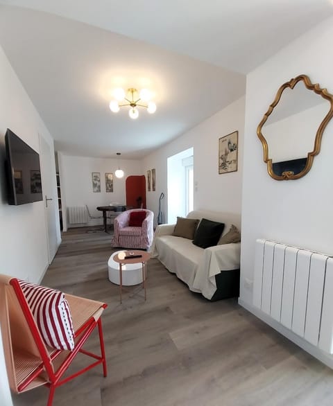 Communal lounge/ TV room, TV and multimedia, Living room, Seating area