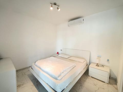 Casa Blanca Villa in Lombardy