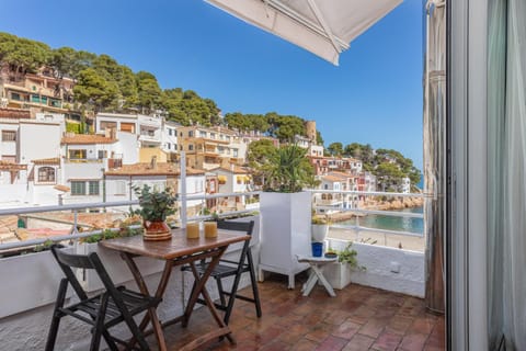 Property building, Balcony/Terrace