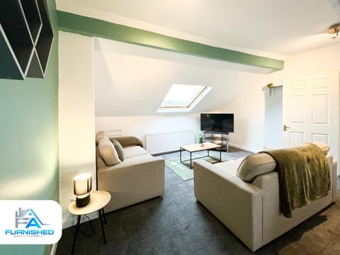 Communal lounge/ TV room