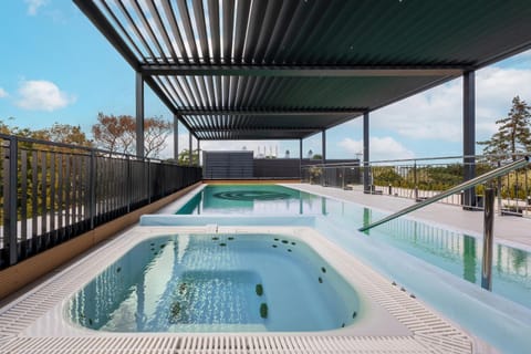Hot Tub, Pool view, Swimming pool