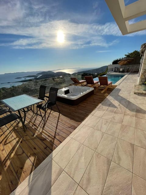 View (from property/room), Balcony/Terrace, Pool view, Sea view, Swimming pool