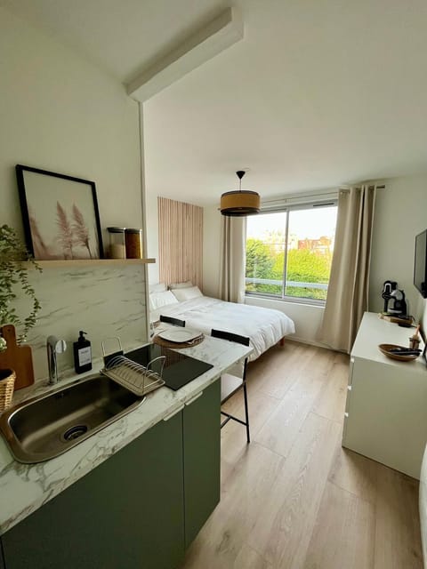 Kitchen or kitchenette, Photo of the whole room