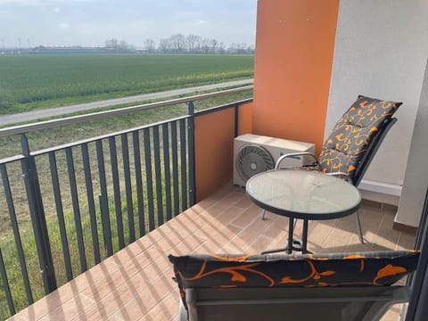 Natural landscape, View (from property/room), Balcony/Terrace, Balcony/Terrace
