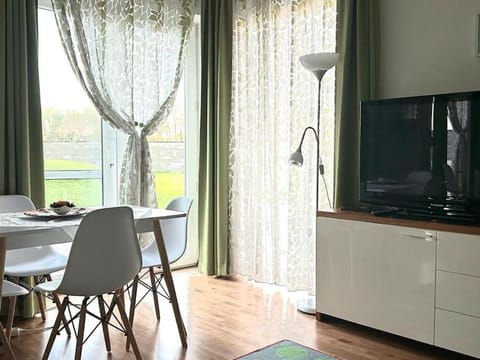 TV and multimedia, Dining area