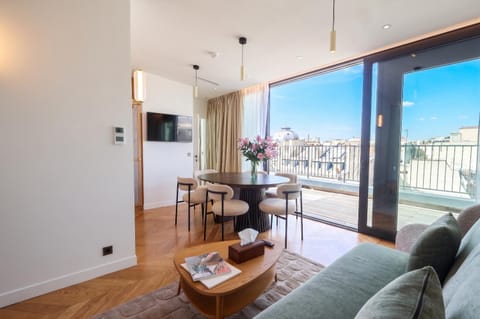 View (from property/room), Living room, Dining area