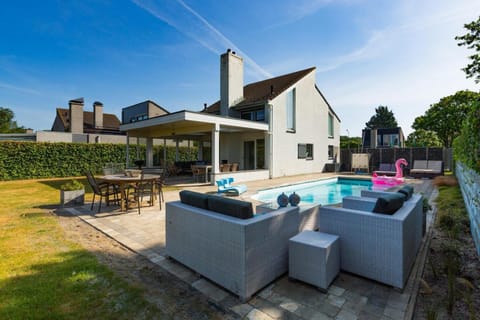 Garden, Pool view, Swimming pool, Swimming pool