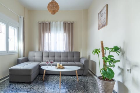 New Renovated Apt in City Center Apartment in Heraklion