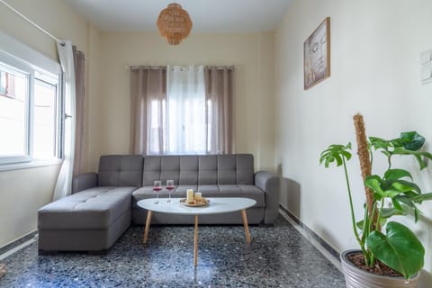 New Renovated Apt in City Center Apartment in Heraklion