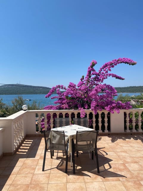 Apartmani Božena Jelušić Apartment in Tisno