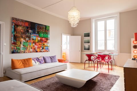 Living room, Seating area, Dining area