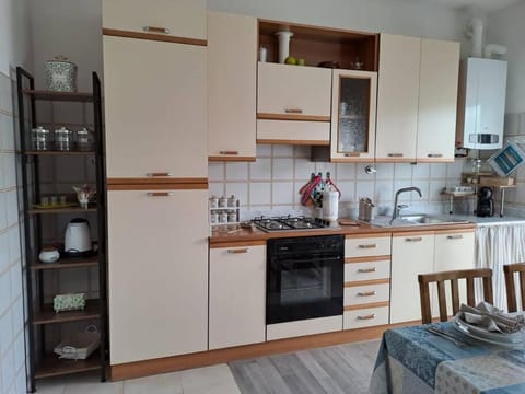 Appartamento Rossana - Luni (SP) Apartment in Province of Massa and Carrara