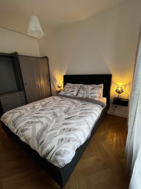 Bed, Bedroom, wardrobe