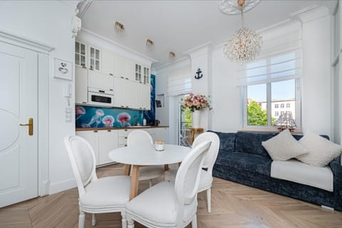 Apartament Meduza Nadmorskie Miejsce Apartment in Pomeranian Voivodeship