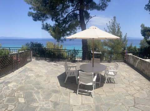 KALIVA near the beach House in Halkidiki