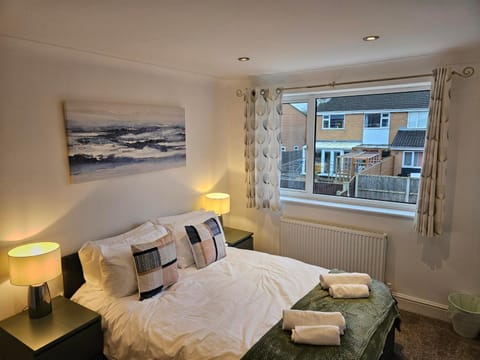 3 Severn close Contractor home in Oakham near Rutland Water with parking House in Oakham