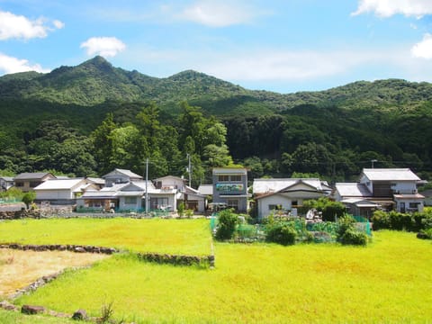 Property building, Day, Natural landscape, Mountain view