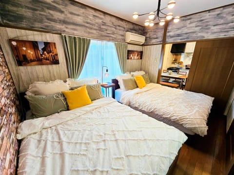 Bed, Photo of the whole room, Bedroom