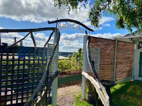 Facade/entrance, Garden